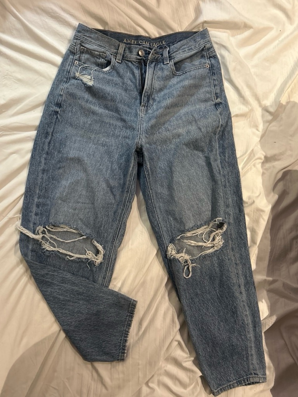 American Eagle Outfitters Women's Distressed Light Blue Boyfriend Jeans
